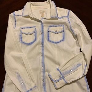 White and Blue wash Levi’s Demin Pearl Button down